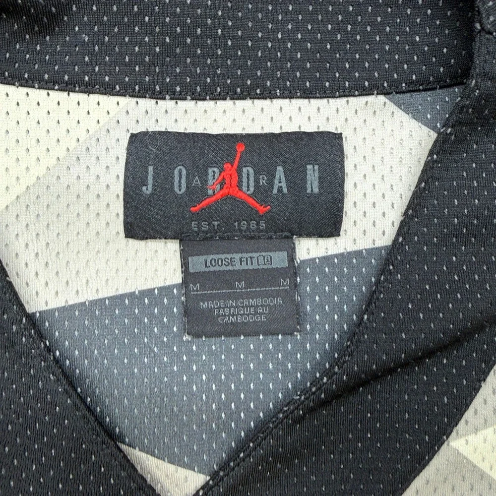 Jordan Baseball Jersey Mens Medium Black Grey Geometric Mesh Streetwear Sports